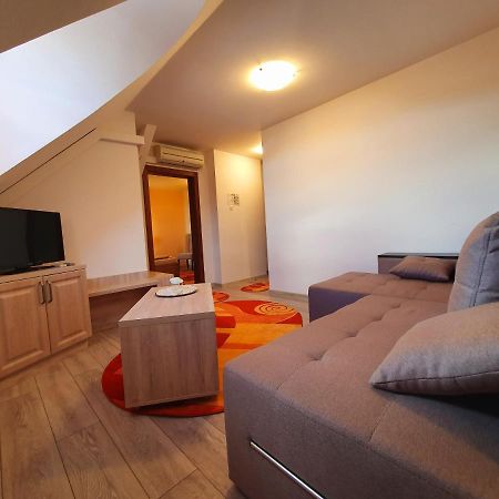 Kon Tiki Hotel Nagyszeben Kültér fotó