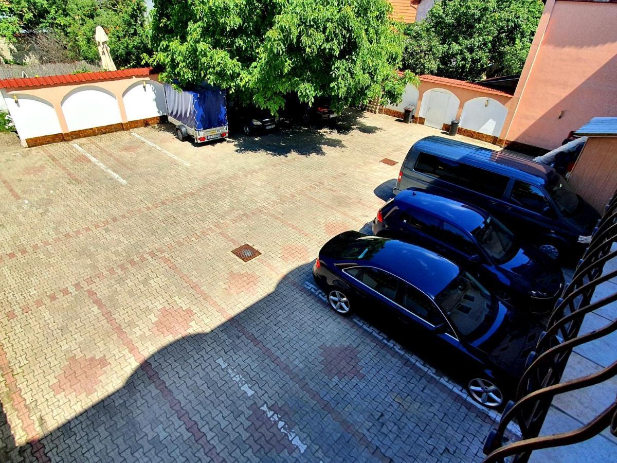 Kon Tiki Hotel Nagyszeben Kültér fotó